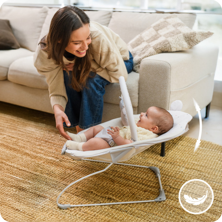 MoMi GLOSSY leżaczek RÓŻOWY