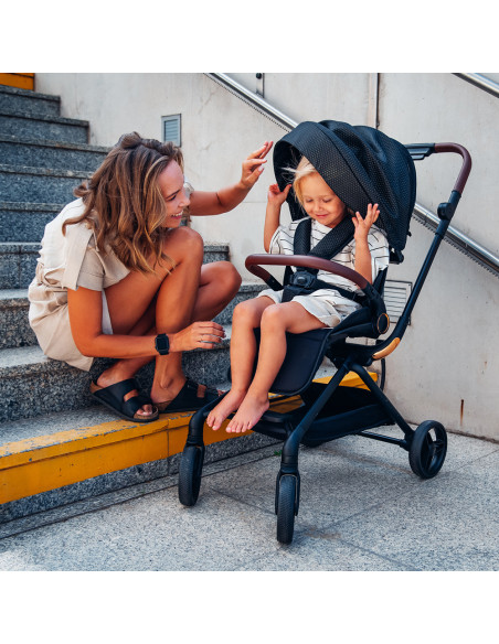 Zestaw MoMi ADELLE 360 ° CZARNO-CZERWONA + folia przeciwdeszczowa