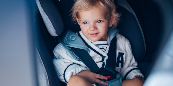 The role of I-Size in the safety of child car seats using MoMi URSO as an example.