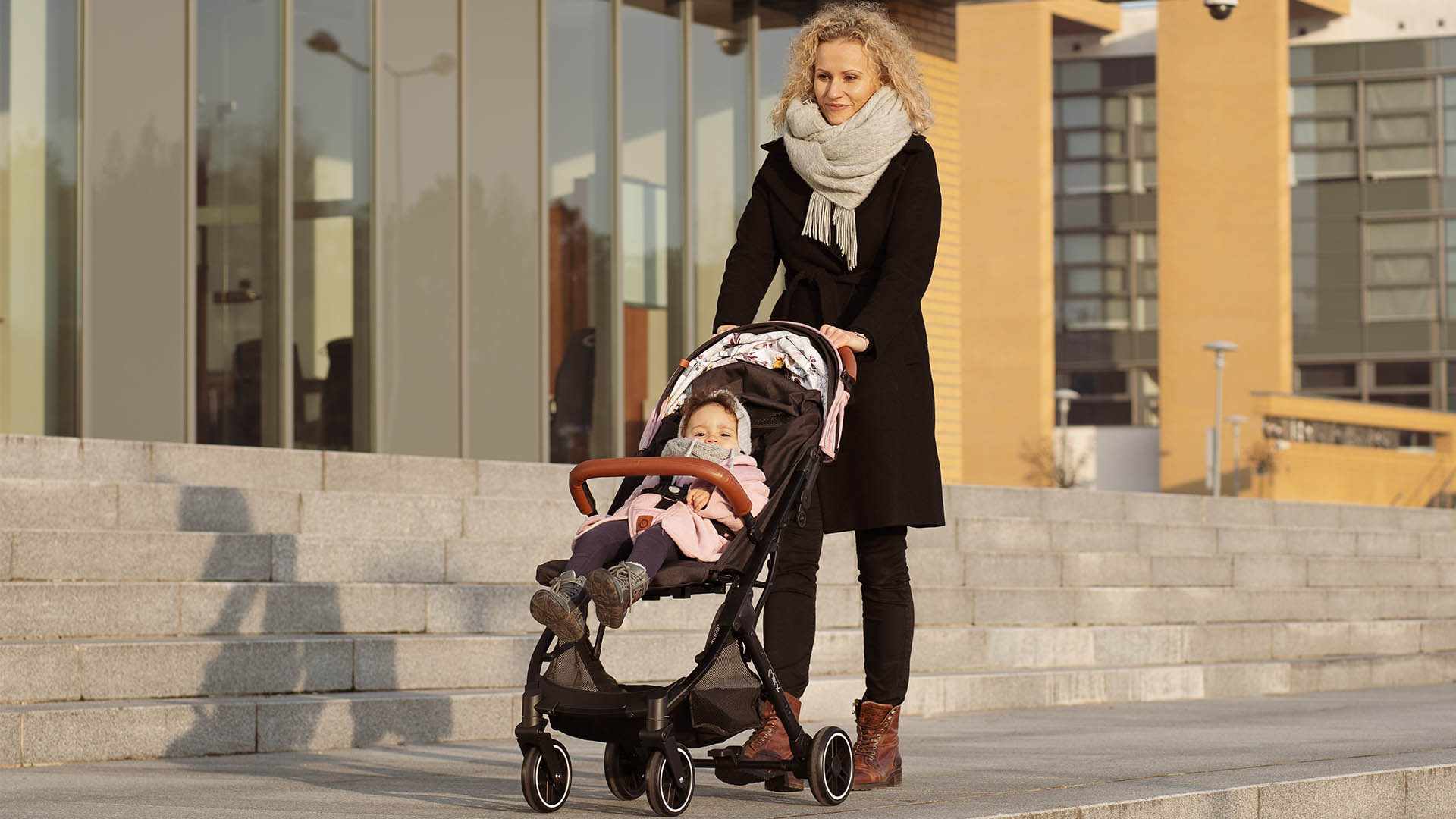 How do you choose the perfect stroller for your baby?